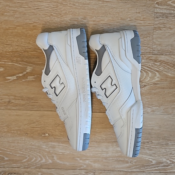 Men's New Balance 550 size 8.5 - Picture 4 of 5